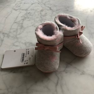 Bloomingdales baby booties